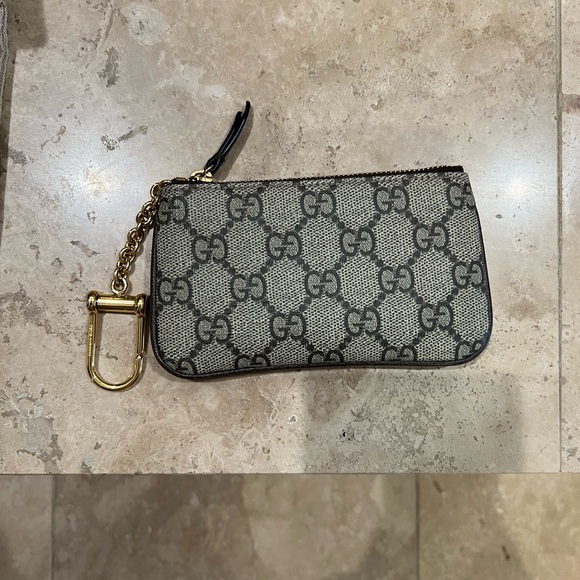 ‼️PRICE DROP‼️ Gucci Card & Key Holder - Picture 4 of 11